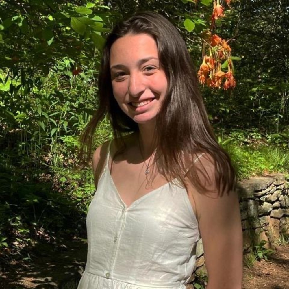 Meet your Posher, Julia